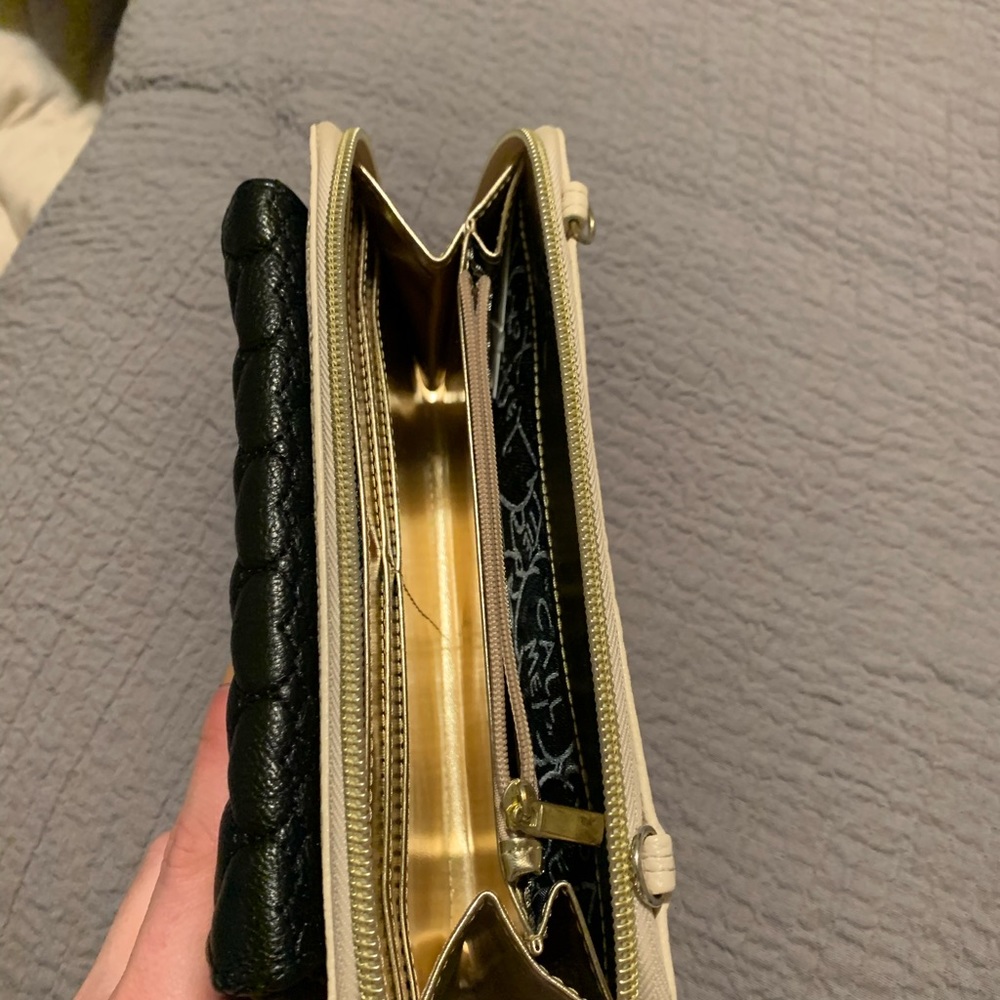 Wallet - Picture 2 of 2